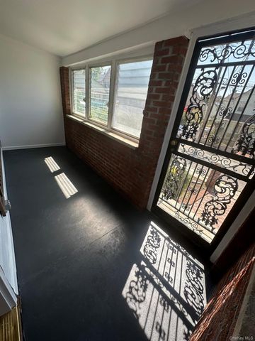 218-17 109th Avenue, Queens Village, NY 11429