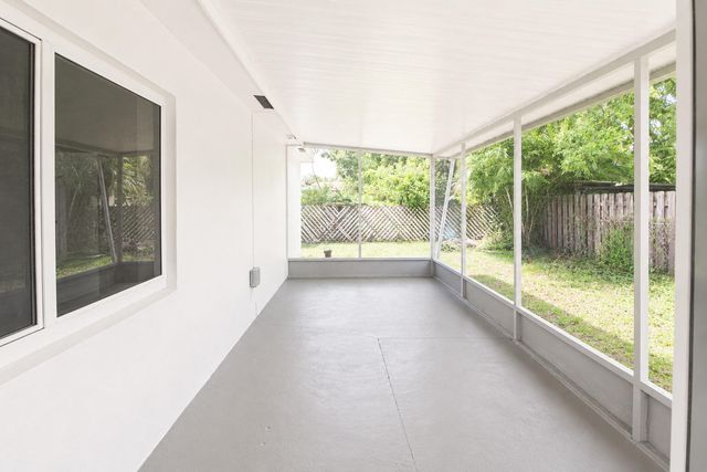 2440 NW 63rd Terrace, Sunrise, FL 33313