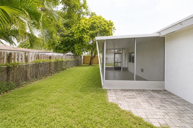 2440 NW 63rd Terrace, Sunrise, FL 33313