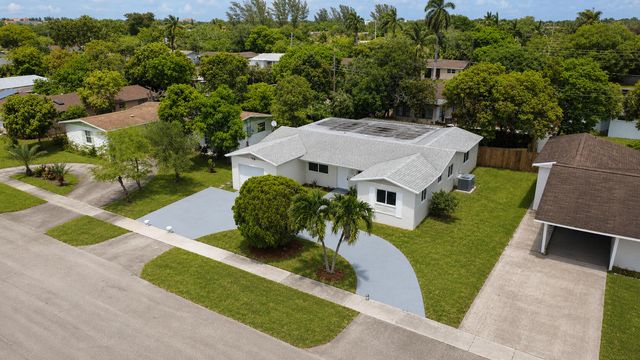 2440 NW 63rd Terrace, Sunrise, FL 33313