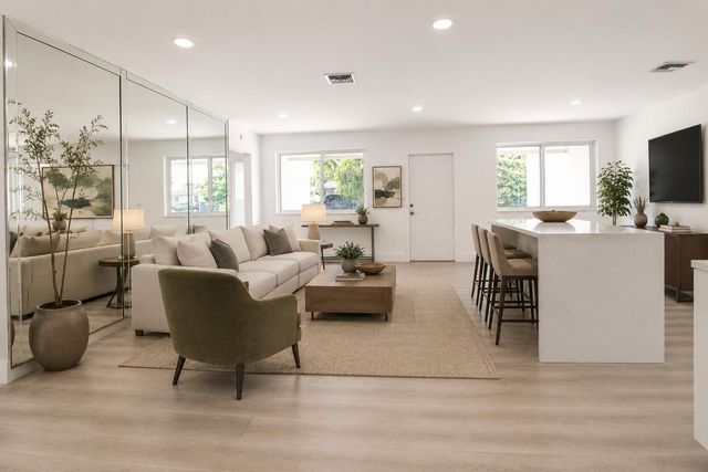 2440 NW 63rd Terrace, Sunrise, FL 33313