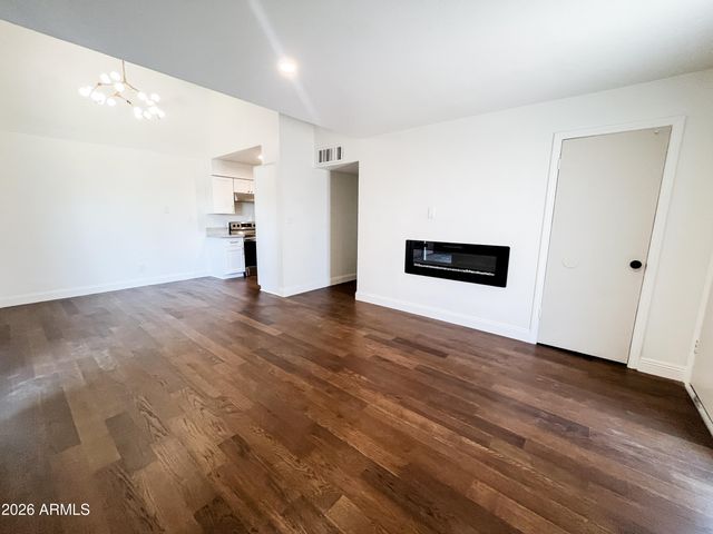 925 S ACAPULCO Lane C, Tempe, AZ 85281