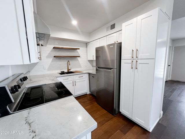 925 S ACAPULCO Lane C, Tempe, AZ 85281