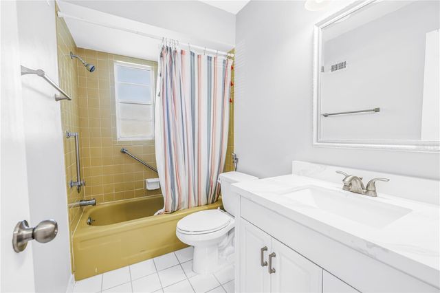802 BUTTONWOOD DRIVE, Bradenton, FL 34208
