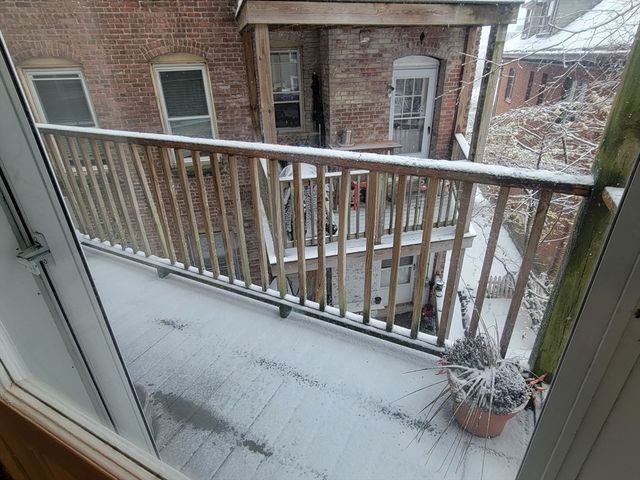 14 Colbourne Crescent 1, Brookline, MA 02445