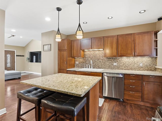 58106 Delmar, Washington Township, MI 48094