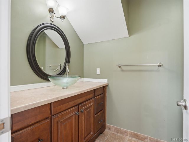 58106 Delmar, Washington Township, MI 48094