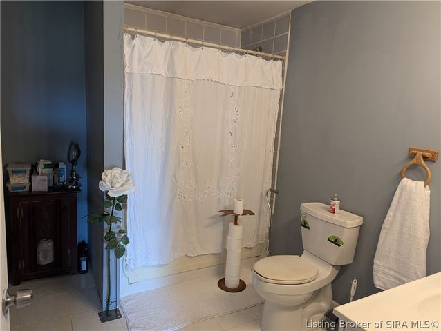 4510 Vineyard Road, Madison, IN 47250