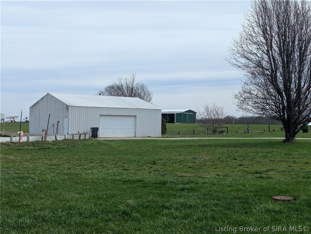 4510 Vineyard Road, Madison, IN 47250