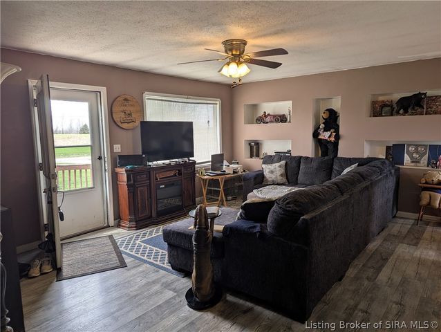 4510 Vineyard Road, Madison, IN 47250