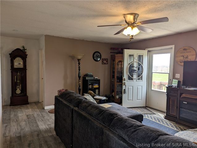 4510 Vineyard Road, Madison, IN 47250