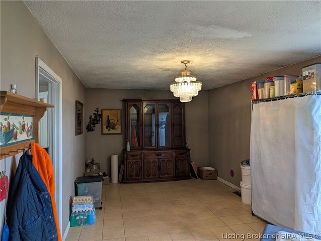 4510 Vineyard Road, Madison, IN 47250