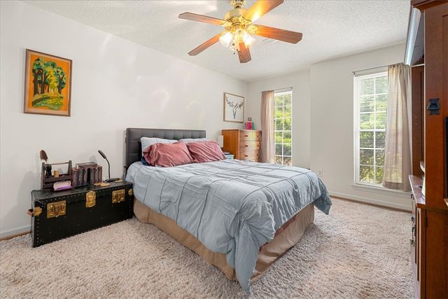 405 Whispering Lane, Seneca, SC 29672