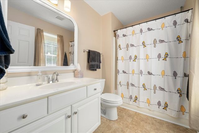 405 Whispering Lane, Seneca, SC 29672