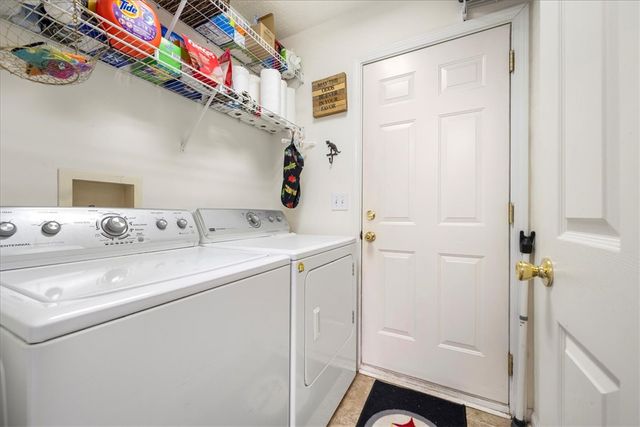 405 Whispering Lane, Seneca, SC 29672