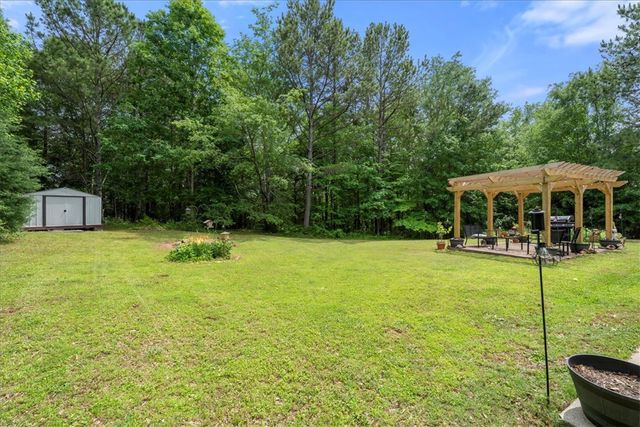 405 Whispering Lane, Seneca, SC 29672