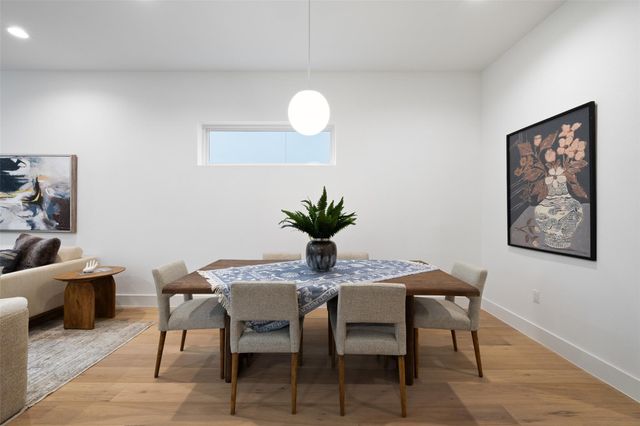 900 S 2nd ST 20, Austin, TX 78704