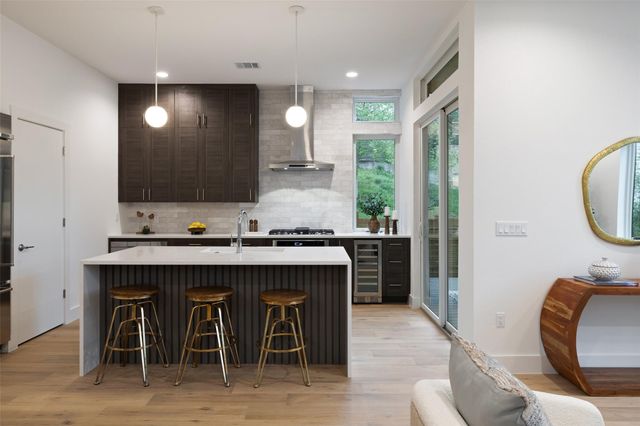 900 S 2nd ST 20, Austin, TX 78704