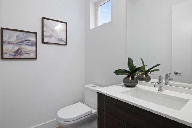 900 S 2nd ST 20, Austin, TX 78704