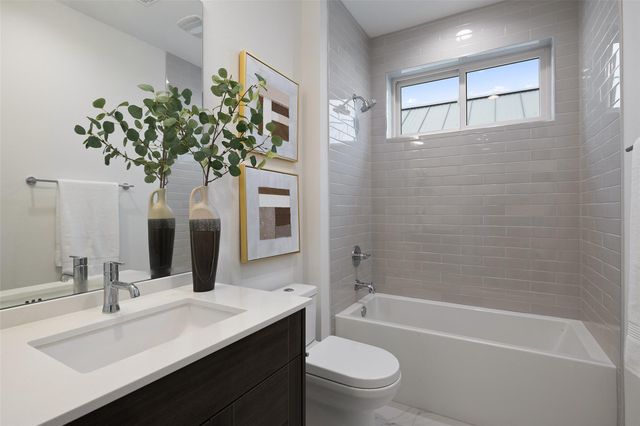 900 S 2nd ST 20, Austin, TX 78704