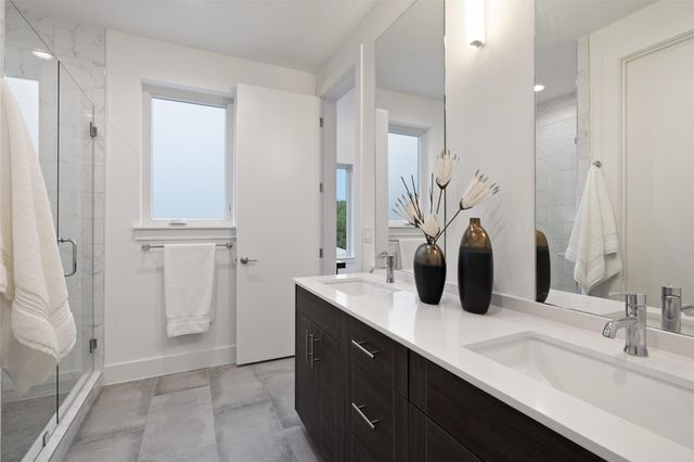 900 S 2nd ST 20, Austin, TX 78704