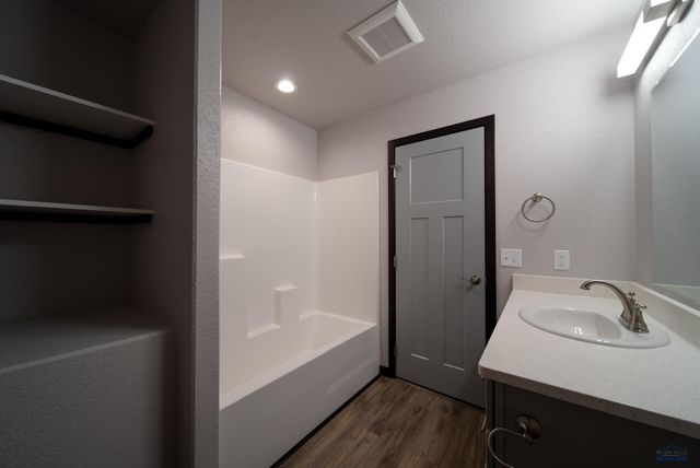 615 BULL RUN DR, Box Elder, SD 57719