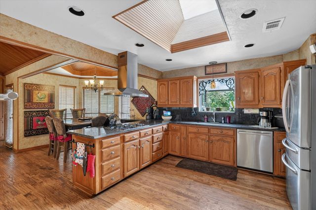 2335 Highlands Creek Road, Carrollton, TX 75007
