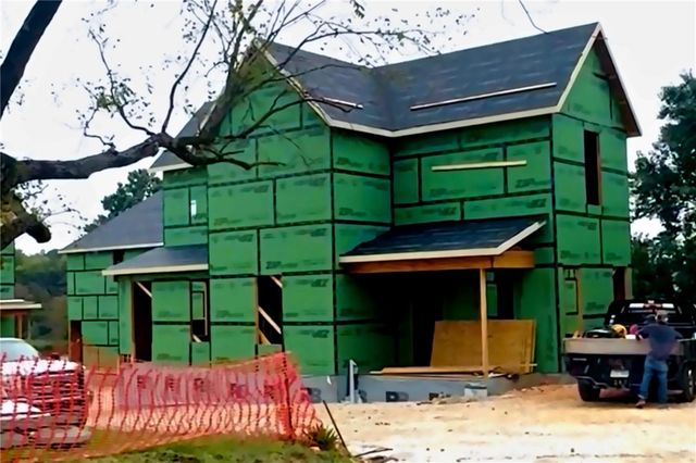 2754 E Black Walnut Circle, Fayetteville, AR 72701