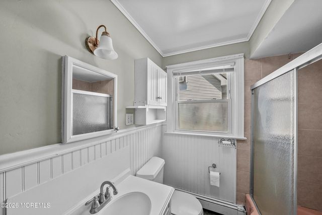 42 Cottage Place 2nd Flr, Long Branch, NJ 07740