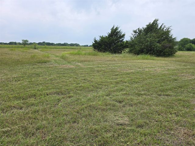 5250 County Road 304, Grandview, TX 76050