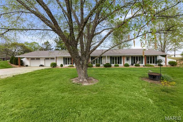 4837 Rocky Branch Road, Bethalto, IL 62010