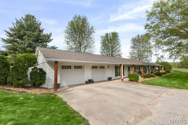 4837 Rocky Branch Road, Bethalto, IL 62010