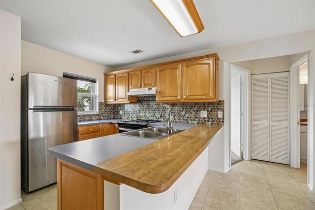 26485 RAMPART BOULEVARD A27, Punta Gorda, FL 33983
