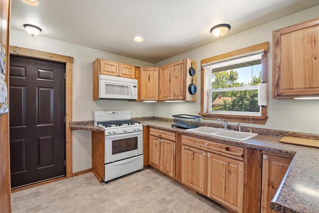 1019 S Sixth STREET, De Pere, WI 54115