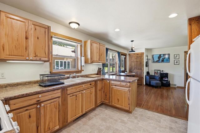 1019 S Sixth STREET, De Pere, WI 54115