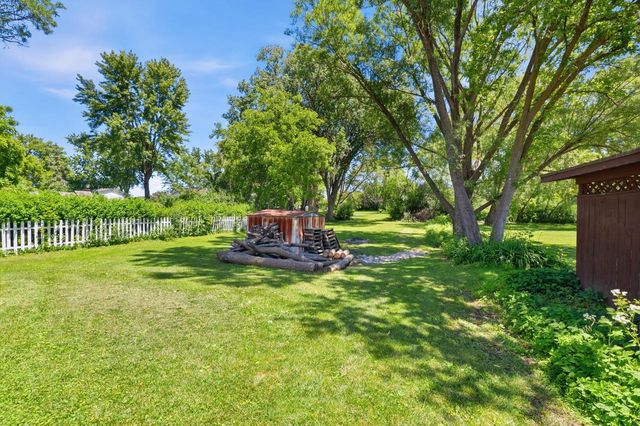 1019 S Sixth STREET, De Pere, WI 54115