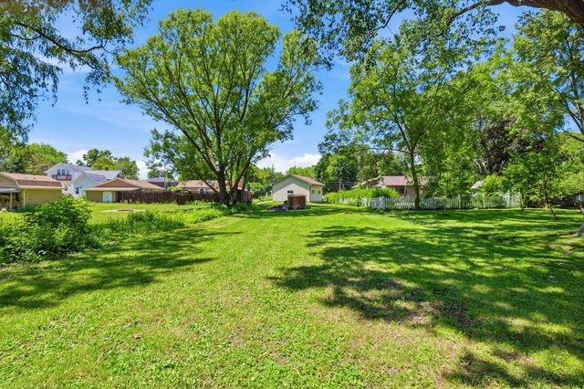 1019 S Sixth STREET, De Pere, WI 54115