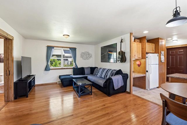 1019 S Sixth STREET, De Pere, WI 54115