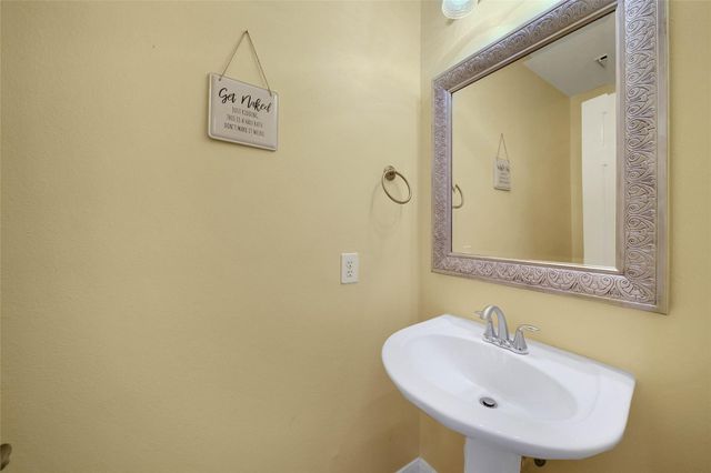 16731 Creek Trail, Houston, TX 77084