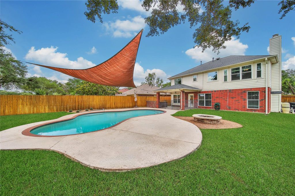 16731 Creek Trail, Houston, TX 77084