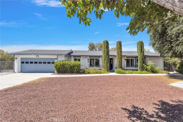 17760 Manzanita Street, Hesperia, CA 92345