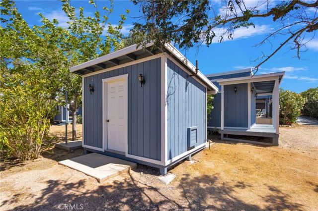 17760 Manzanita Street, Hesperia, CA 92345
