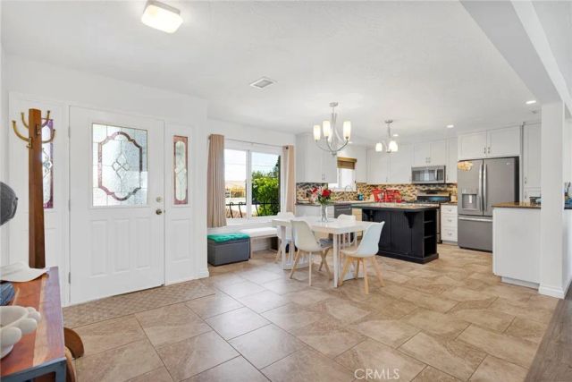 17760 Manzanita Street, Hesperia, CA 92345