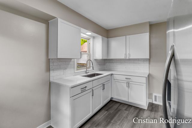 711 Fairfield Avenue Nw, City Of Grand Rapids, MI 49504