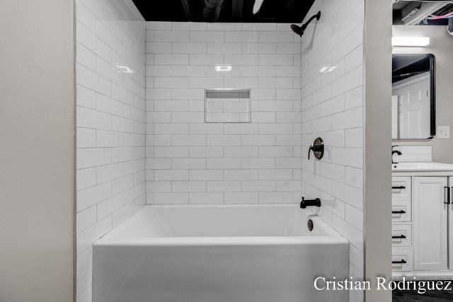 711 Fairfield Avenue Nw, City Of Grand Rapids, MI 49504