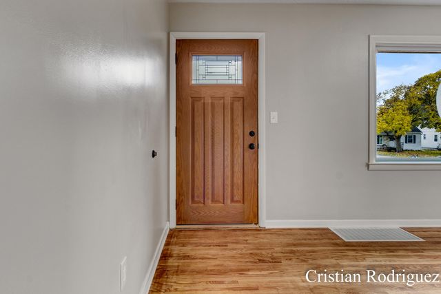 711 Fairfield Avenue Nw, City Of Grand Rapids, MI 49504