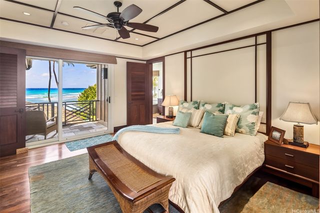 218 Kaalawai Place, Honolulu, HI 96816
