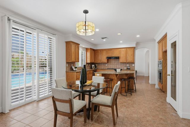 1869 Tuscan Grove Cir, Roseville, CA 95747