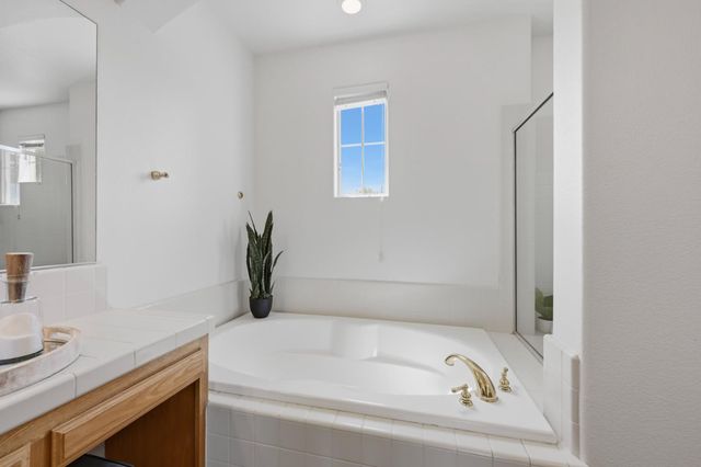 1869 Tuscan Grove Cir, Roseville, CA 95747