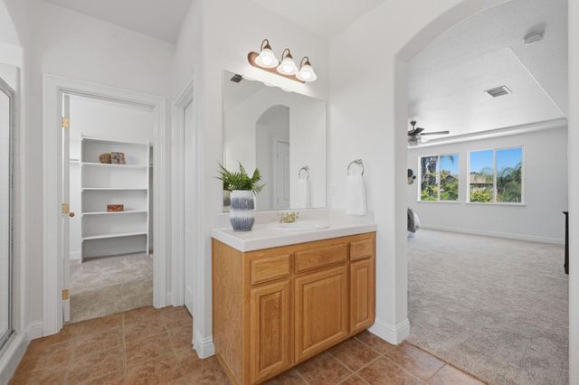 1869 Tuscan Grove Cir, Roseville, CA 95747